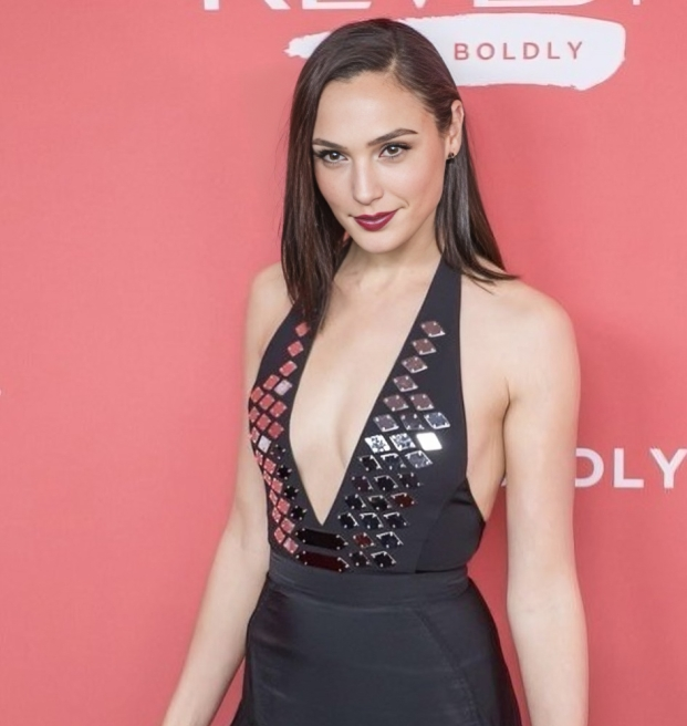 Gal Gadot 15 Photos